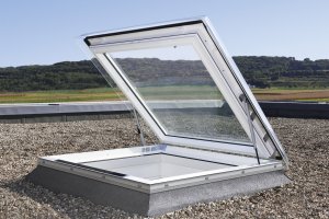 VELUX Groep ontwikkelt daktoegangskoepel voor plat dak 